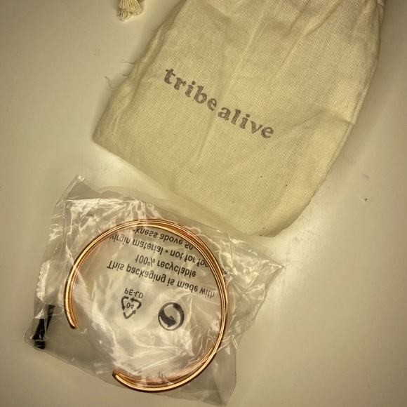 NWT Tribe Alive Rose Gold Criss Cross Cuff bracelet - Picture 3 of 5